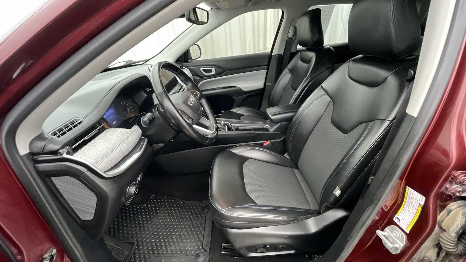 Thumbnail: 2022 Jeep Compass - 5