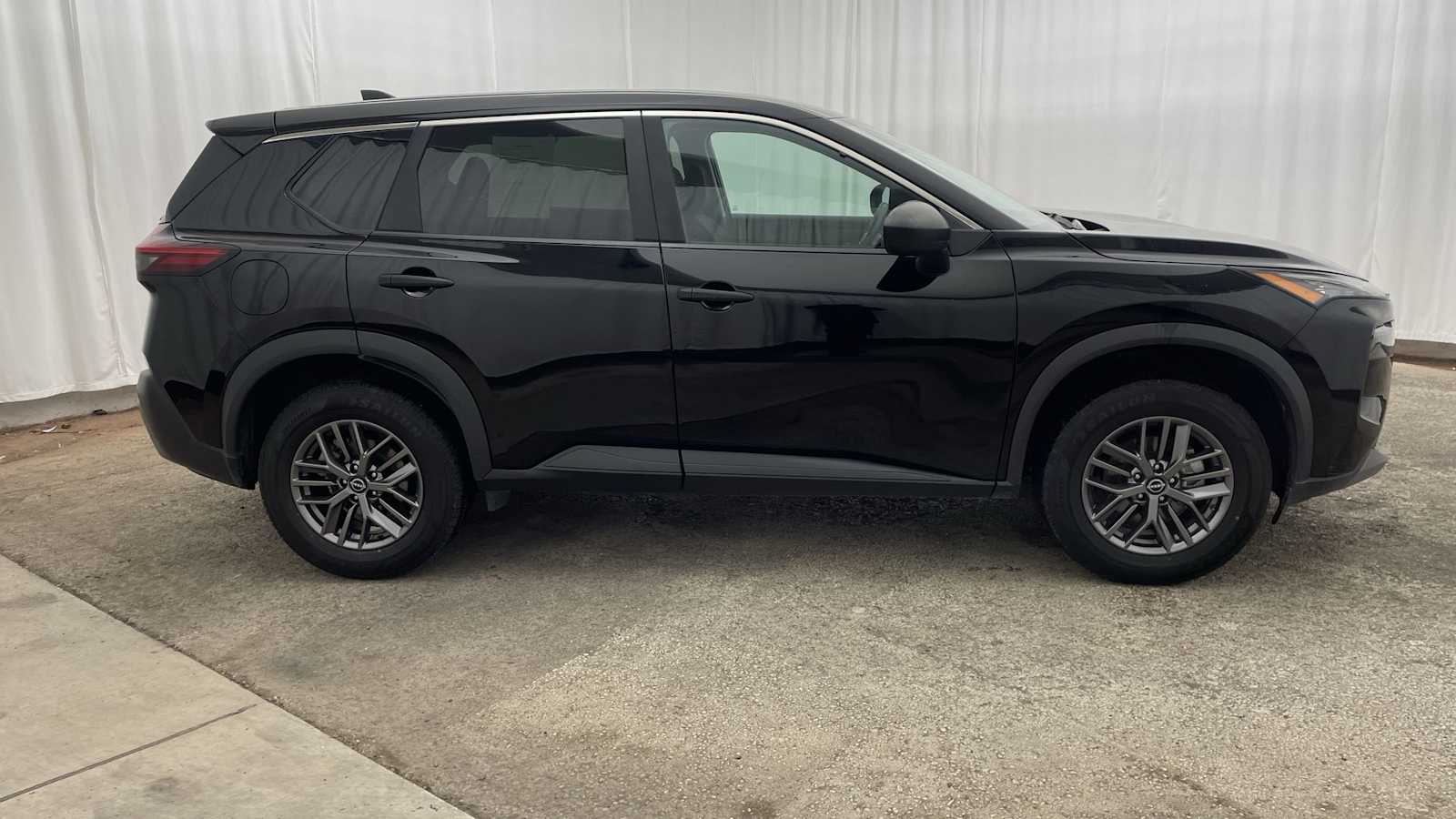 Thumbnail: 2023 Nissan Rogue - 29