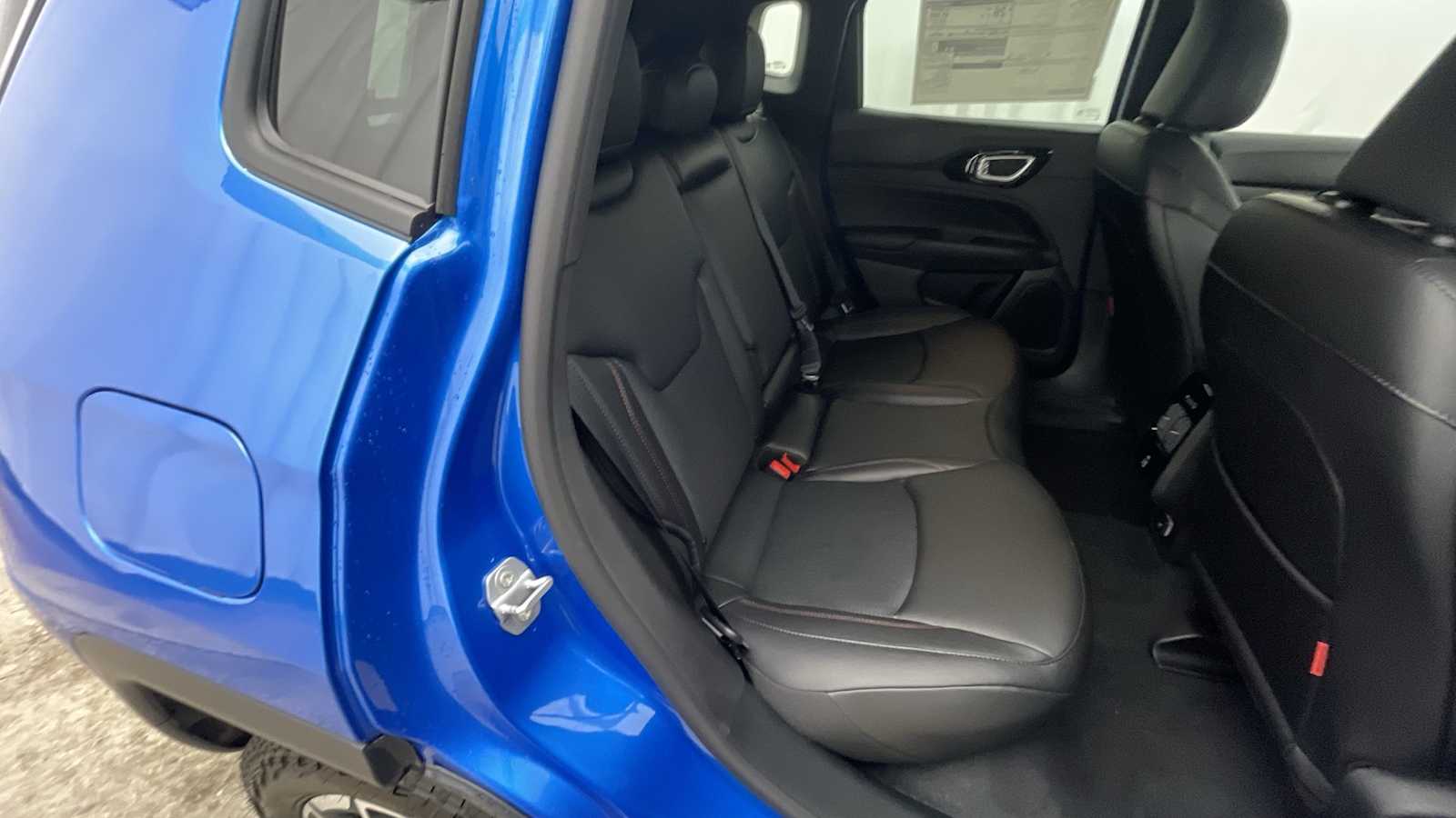 Thumbnail: 2026 Jeep Compass - 9