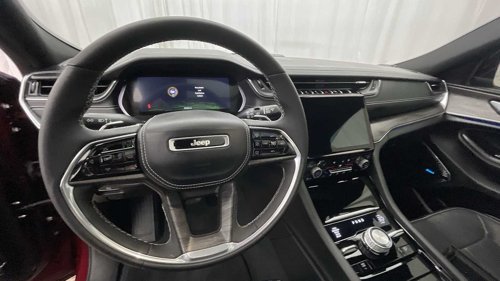 Thumbnail: 2023 Jeep Grand Cherokee - 3