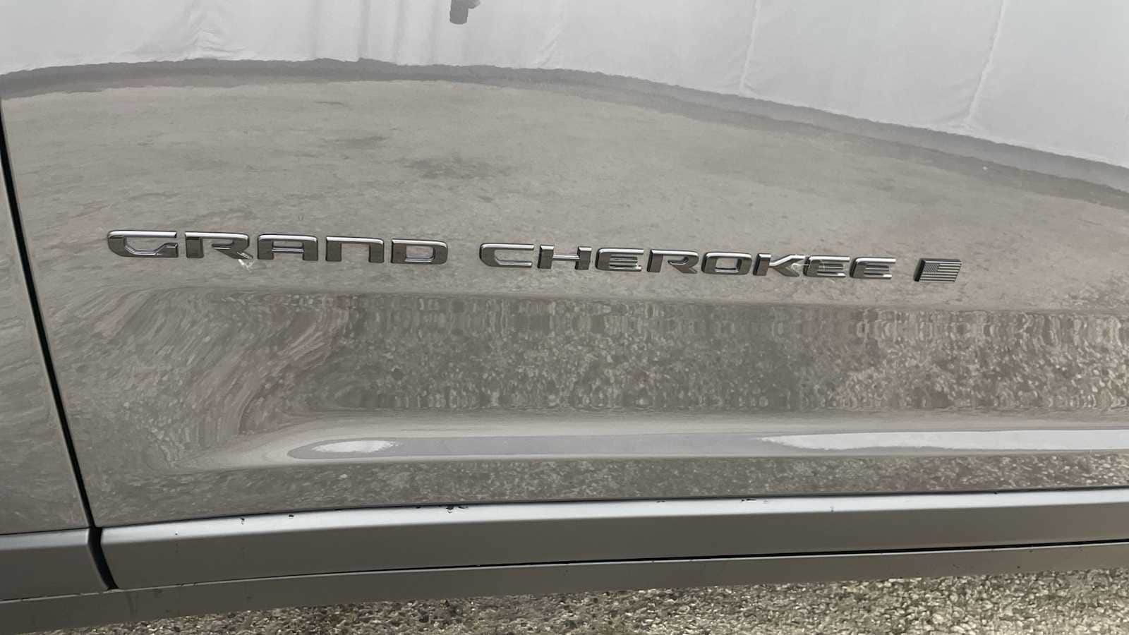 Thumbnail: 2025 Jeep Grand Cherokee - 39