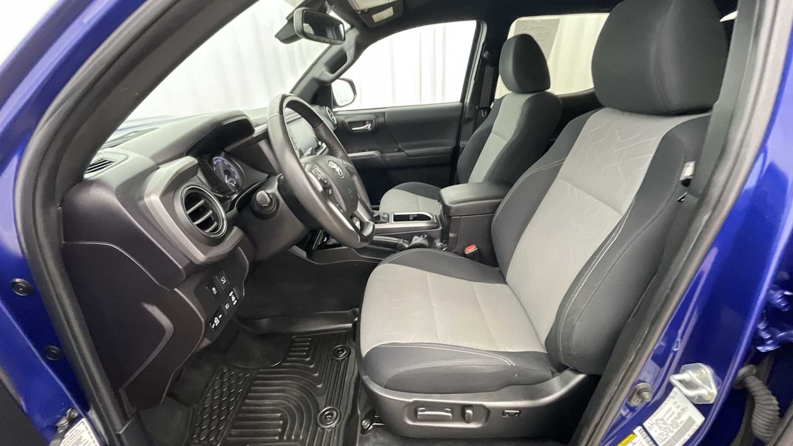 Thumbnail: 2023 Toyota Tacoma - 6