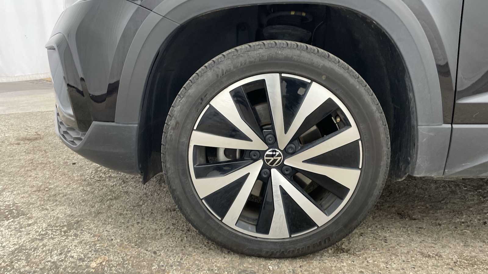 Thumbnail: 2024 Volkswagen Taos - 38