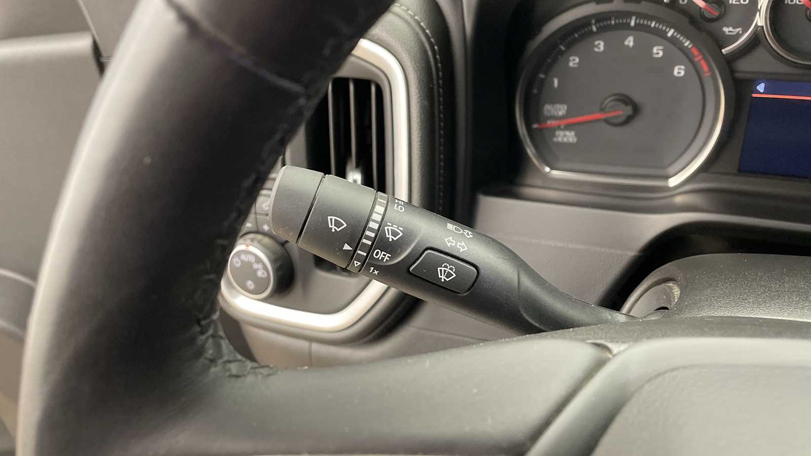 Thumbnail: 2019 Chevrolet Silverado 1500 - 14