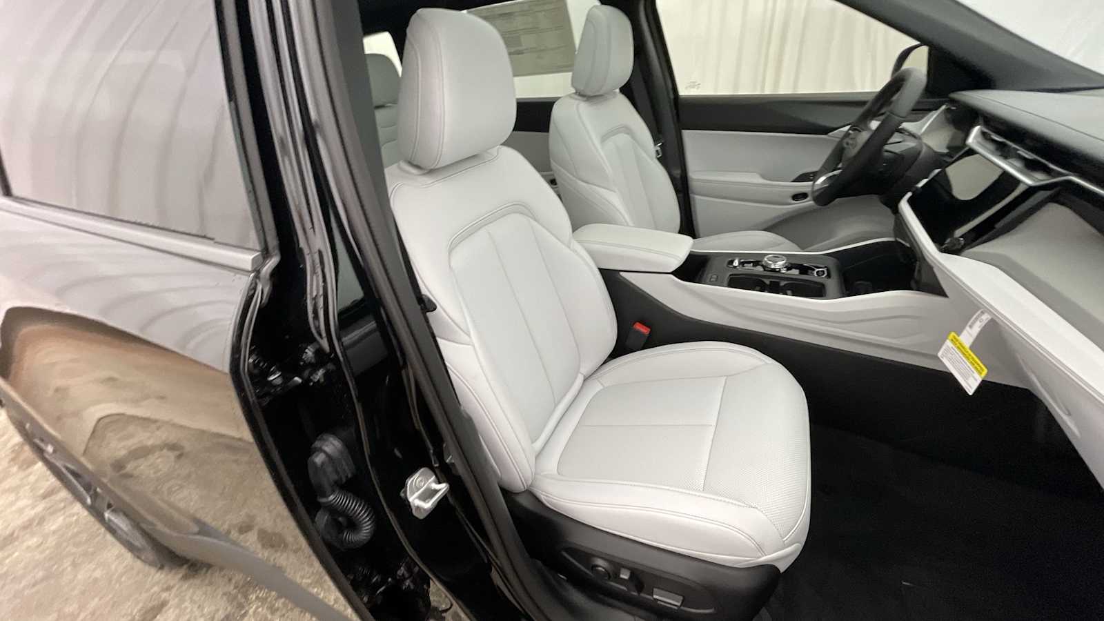 Thumbnail: 2026 Jeep Cherokee - 12