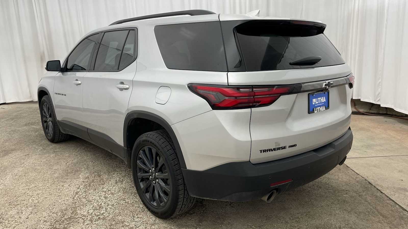 Thumbnail: 2022 Chevrolet Traverse - 32