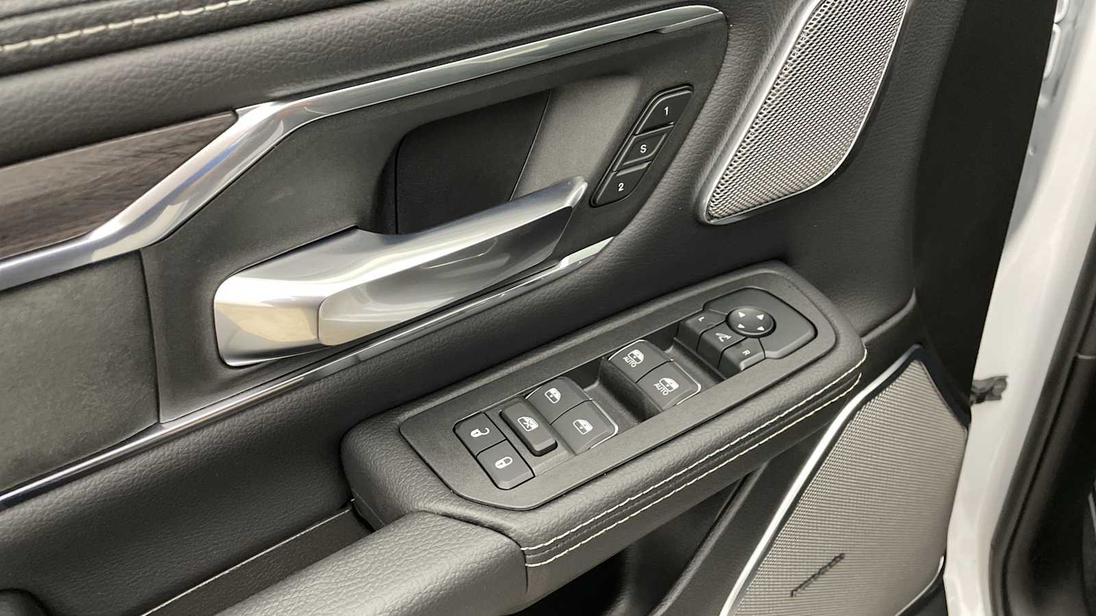 Thumbnail: 2026 RAM 1500 - 7