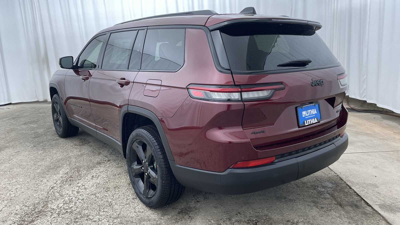 Thumbnail: 2025 Jeep Grand Cherokee - 36