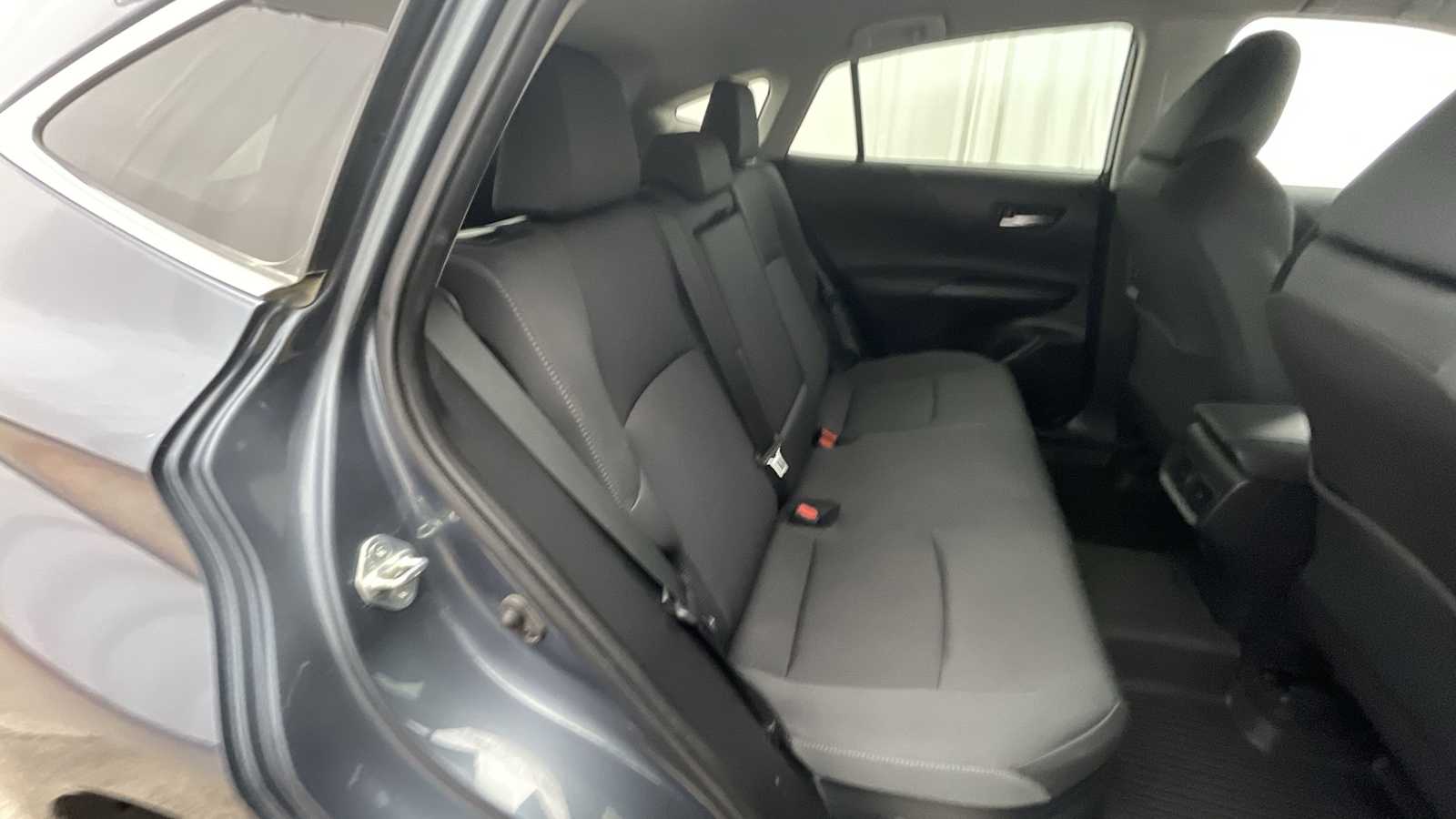 Thumbnail: 2023 Toyota Venza - 9