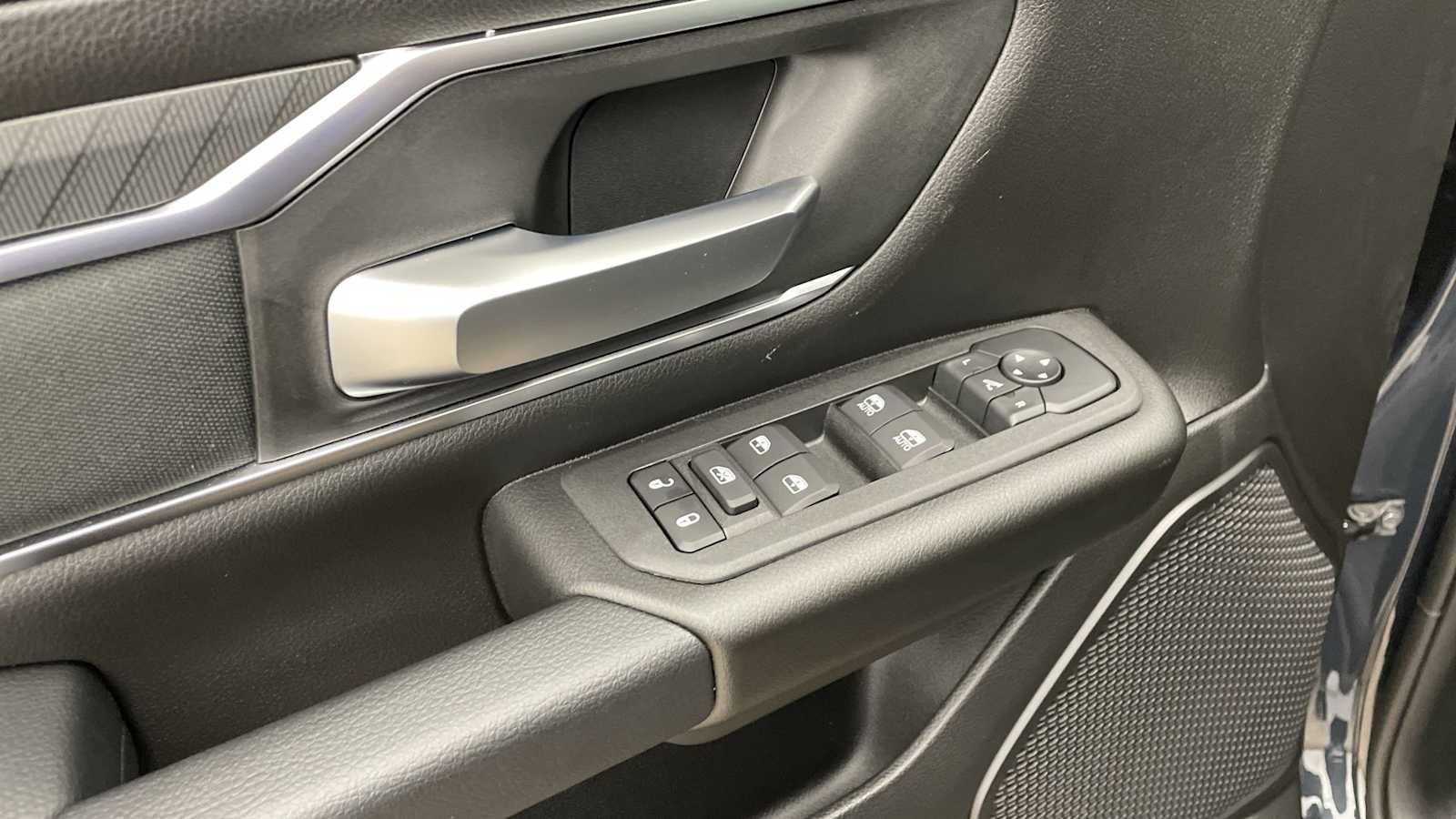 Thumbnail: 2026 RAM 1500 - 6