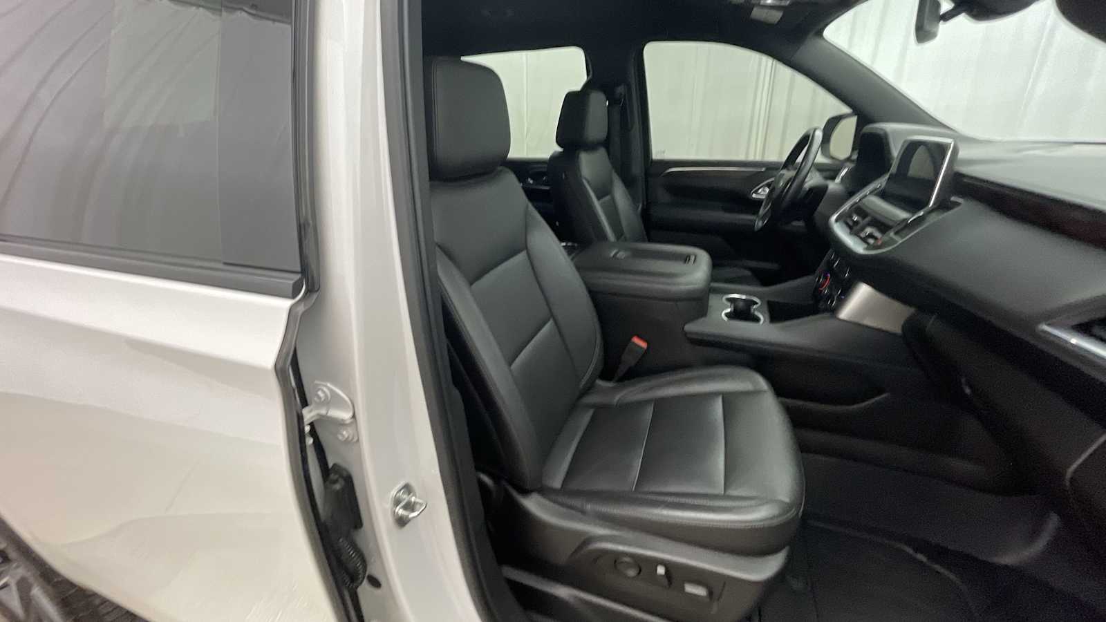 Thumbnail: 2021 Chevrolet Tahoe - 11