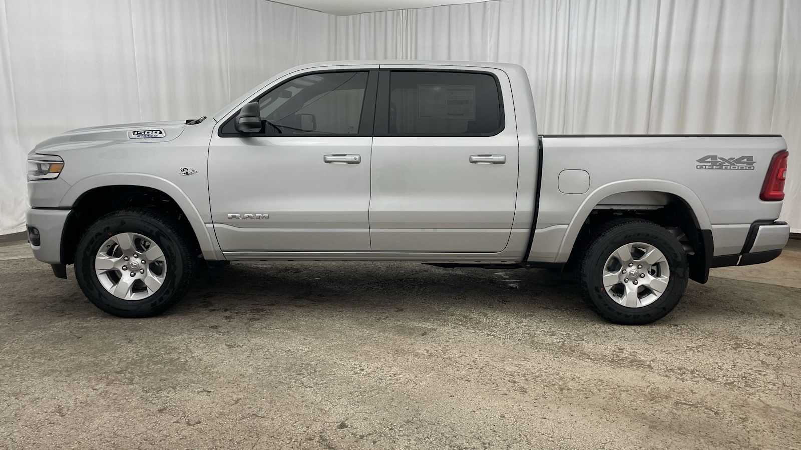 Thumbnail: 2026 RAM 1500 - 29