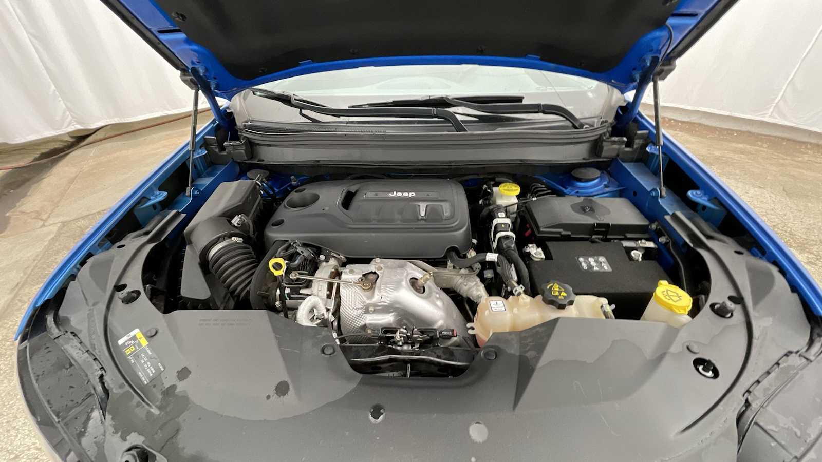 Thumbnail: 2019 Jeep Cherokee - 26