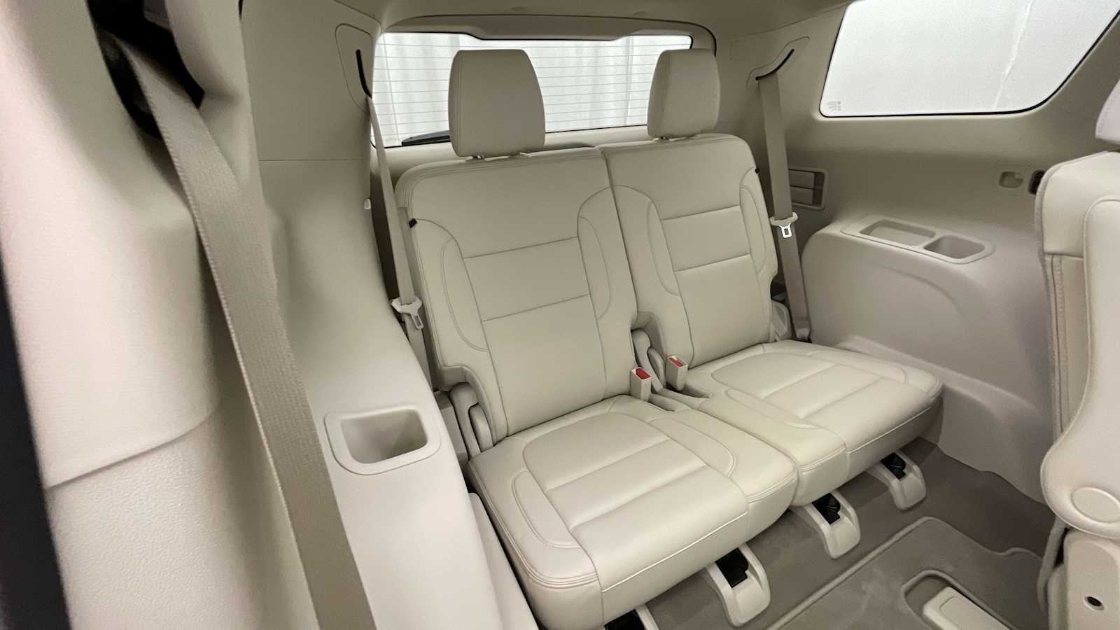 Thumbnail: 2022 GMC Acadia - 12