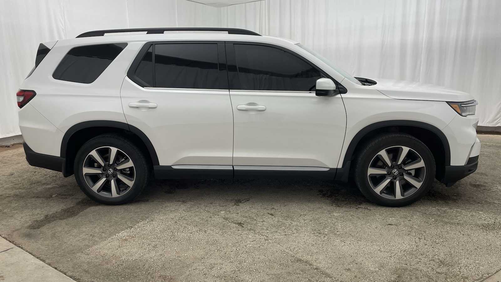 Thumbnail: 2024 Honda Pilot - 37