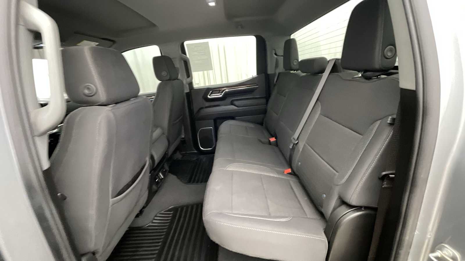 Thumbnail: 2024 Chevrolet Silverado 1500 - 9