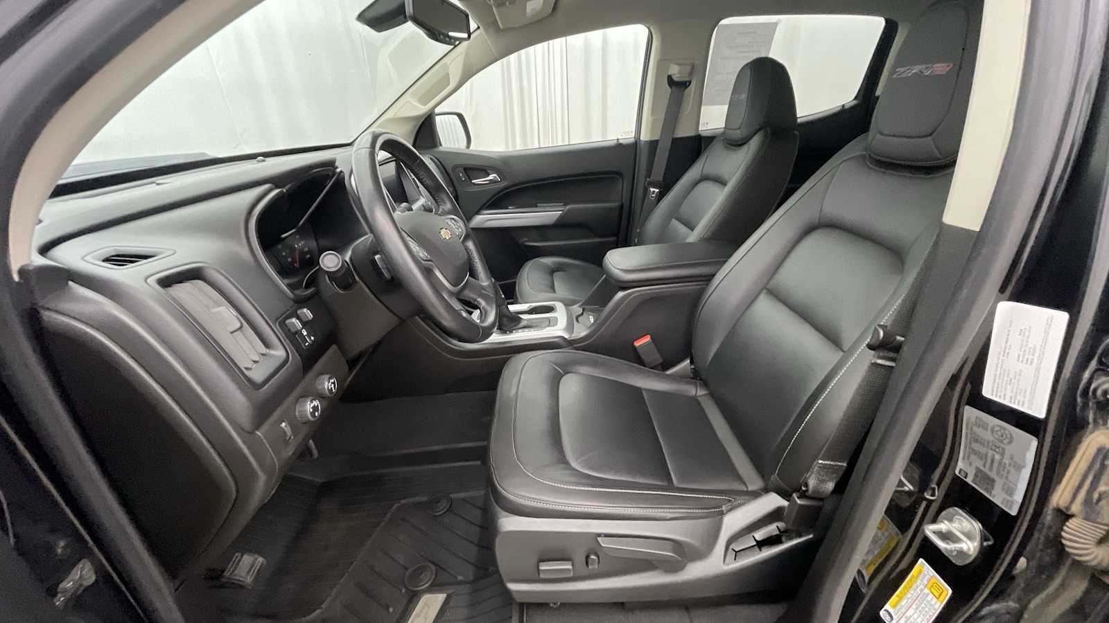 Thumbnail: 2021 Chevrolet Colorado - 6