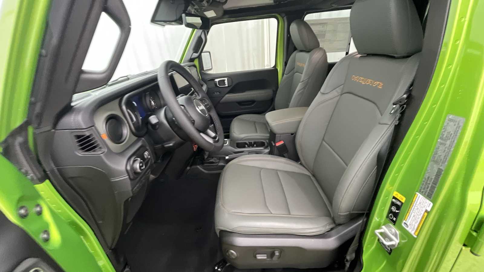 Thumbnail: 2025 Jeep Gladiator - 6