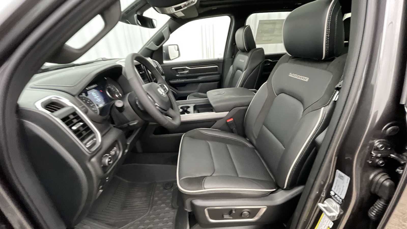 Thumbnail: 2026 RAM 1500 - 6