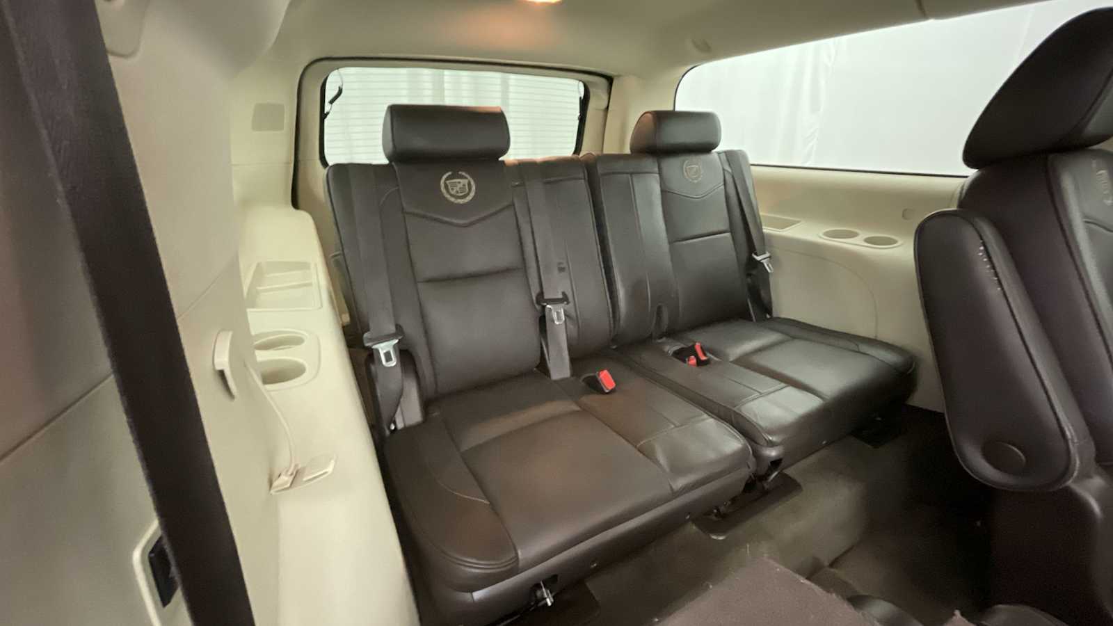 Thumbnail: 2013 Cadillac Escalade - 12