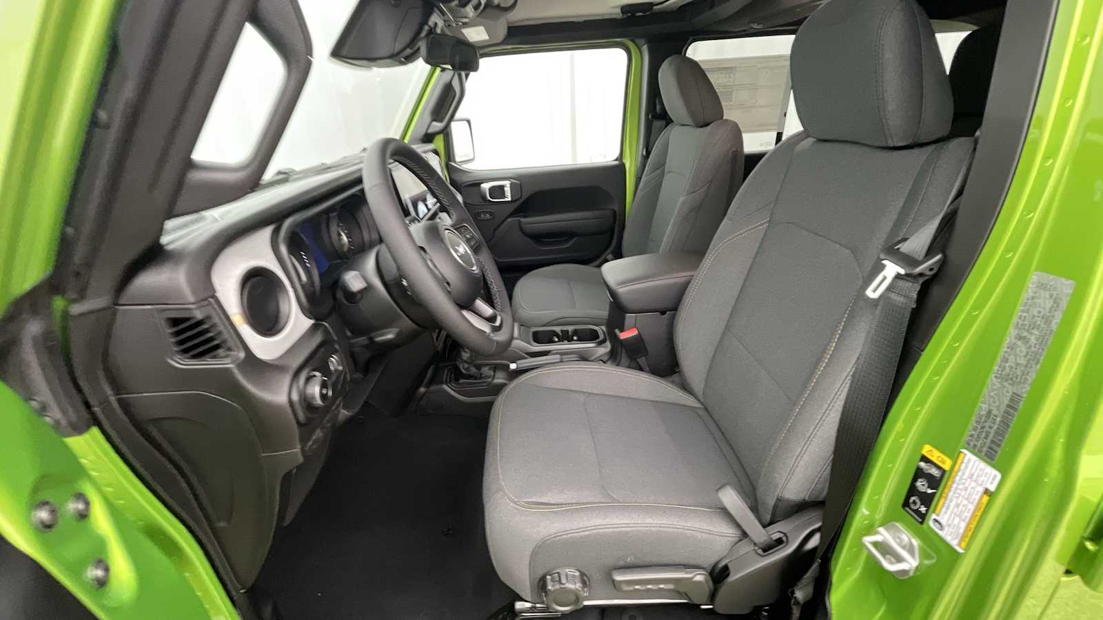 Thumbnail: 2026 Jeep Wrangler - 5