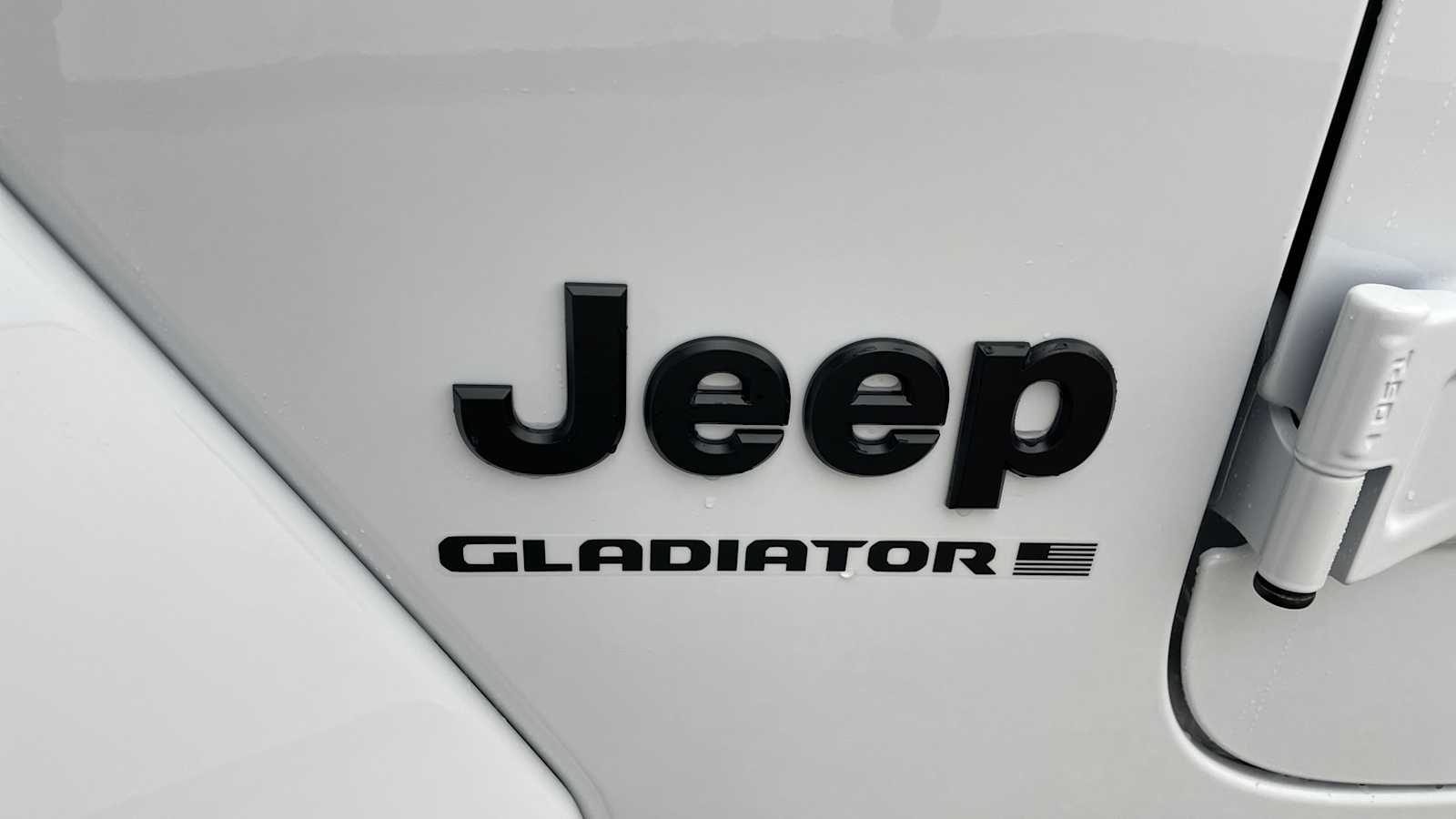 Thumbnail: 2025 Jeep Gladiator - 41