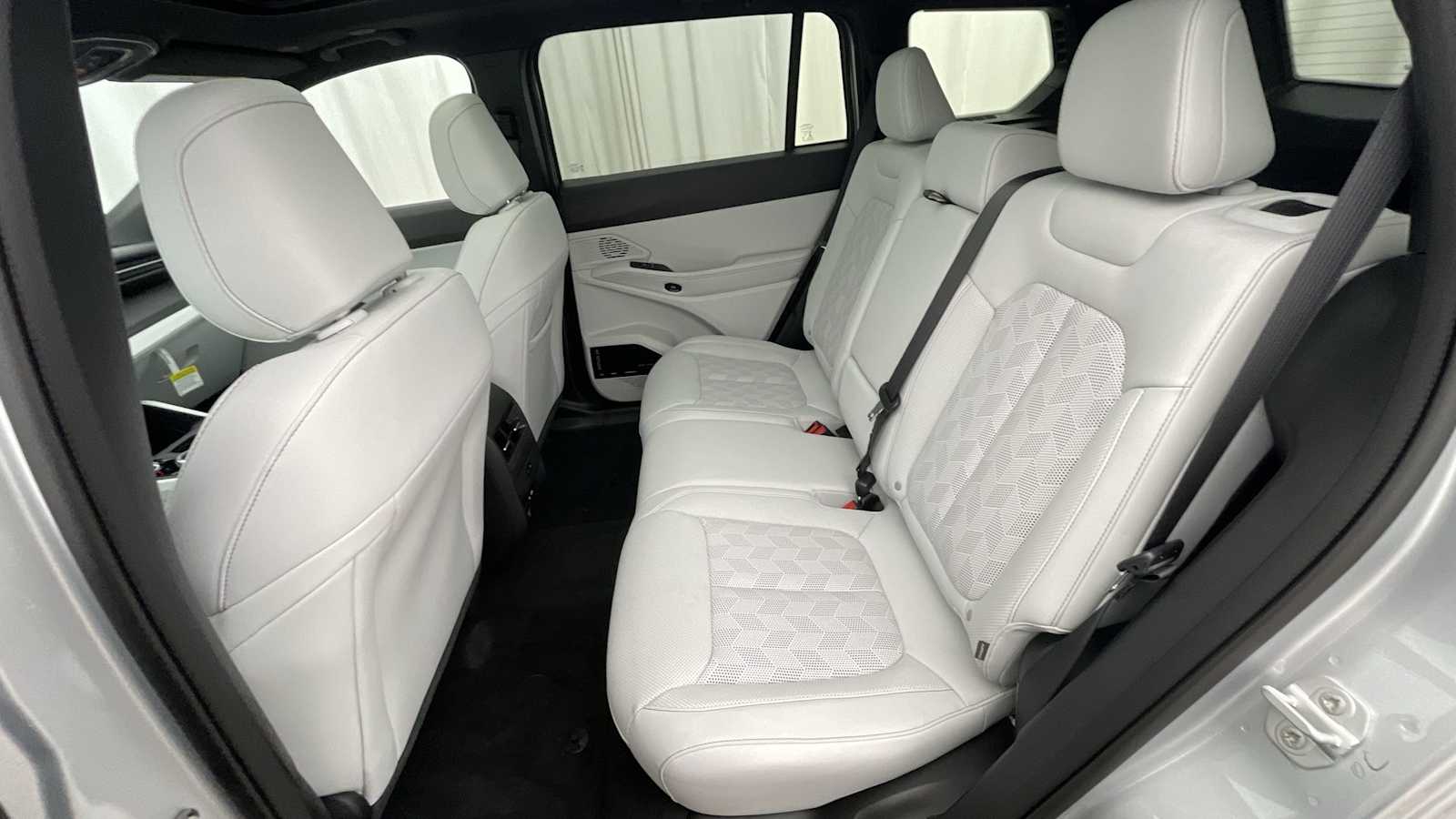 Thumbnail: 2026 Jeep Cherokee - 10