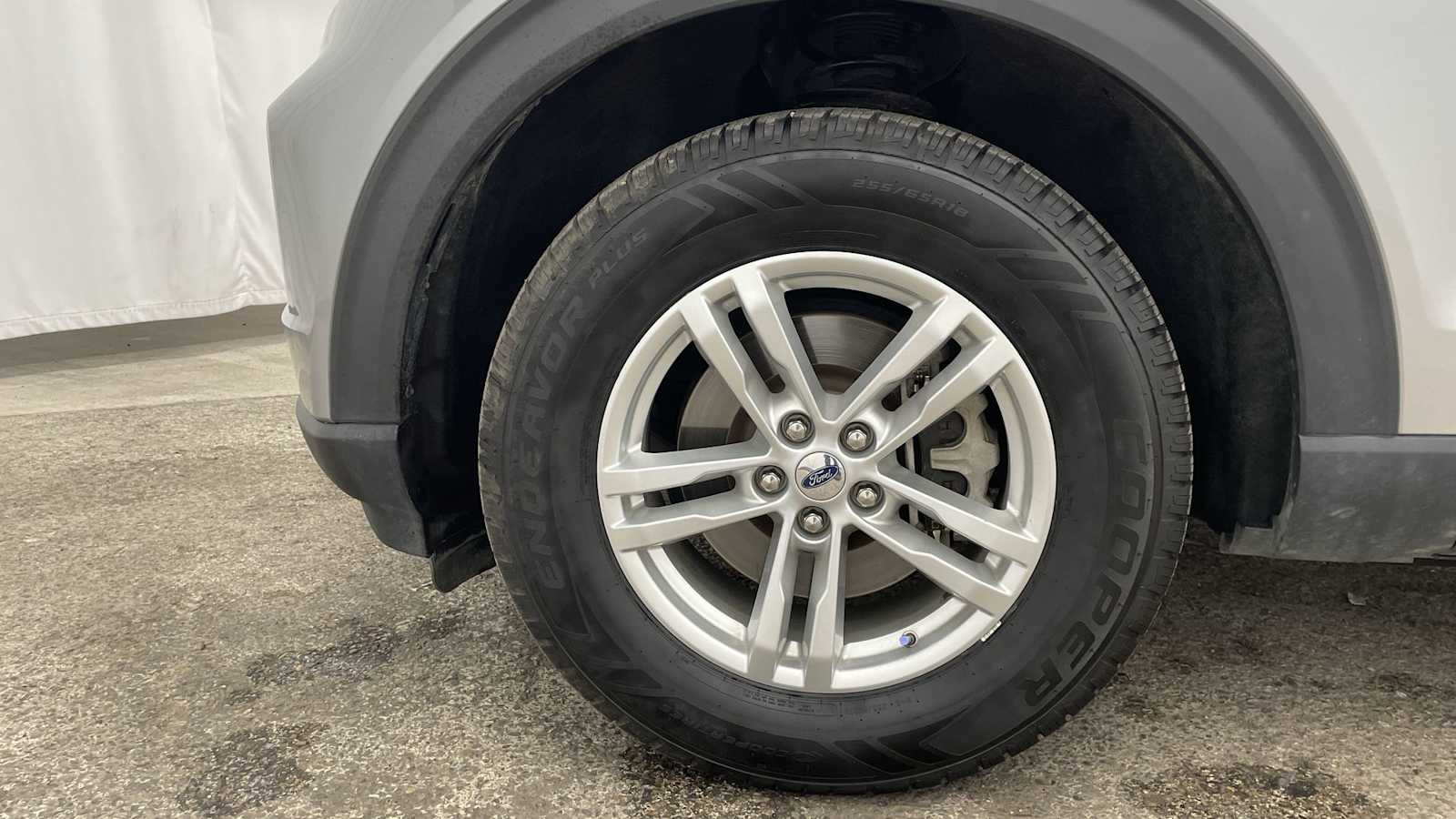 Thumbnail: 2022 Ford Explorer - 44