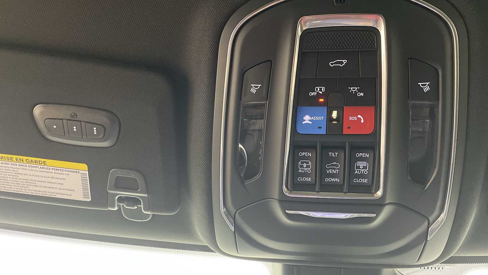 Thumbnail: 2025 Jeep Grand Cherokee - 26