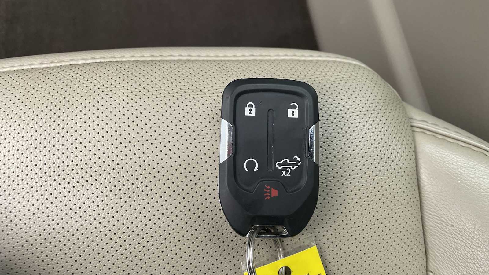 Thumbnail: 2017 GMC Acadia - 25