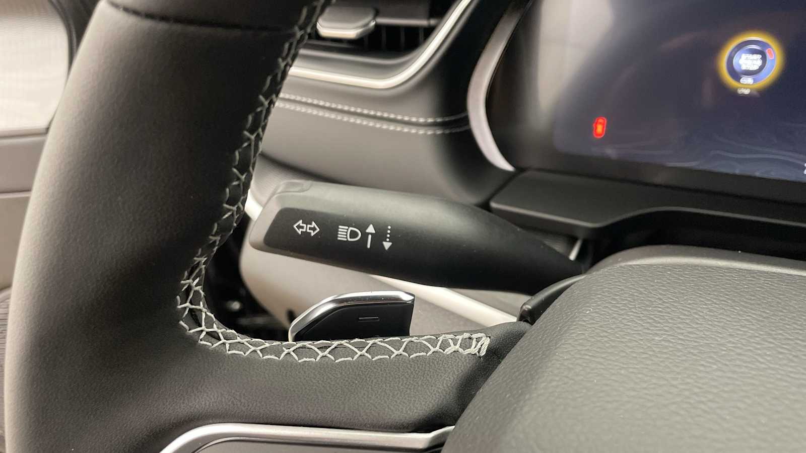 Thumbnail: 2025 Jeep Grand Cherokee - 16