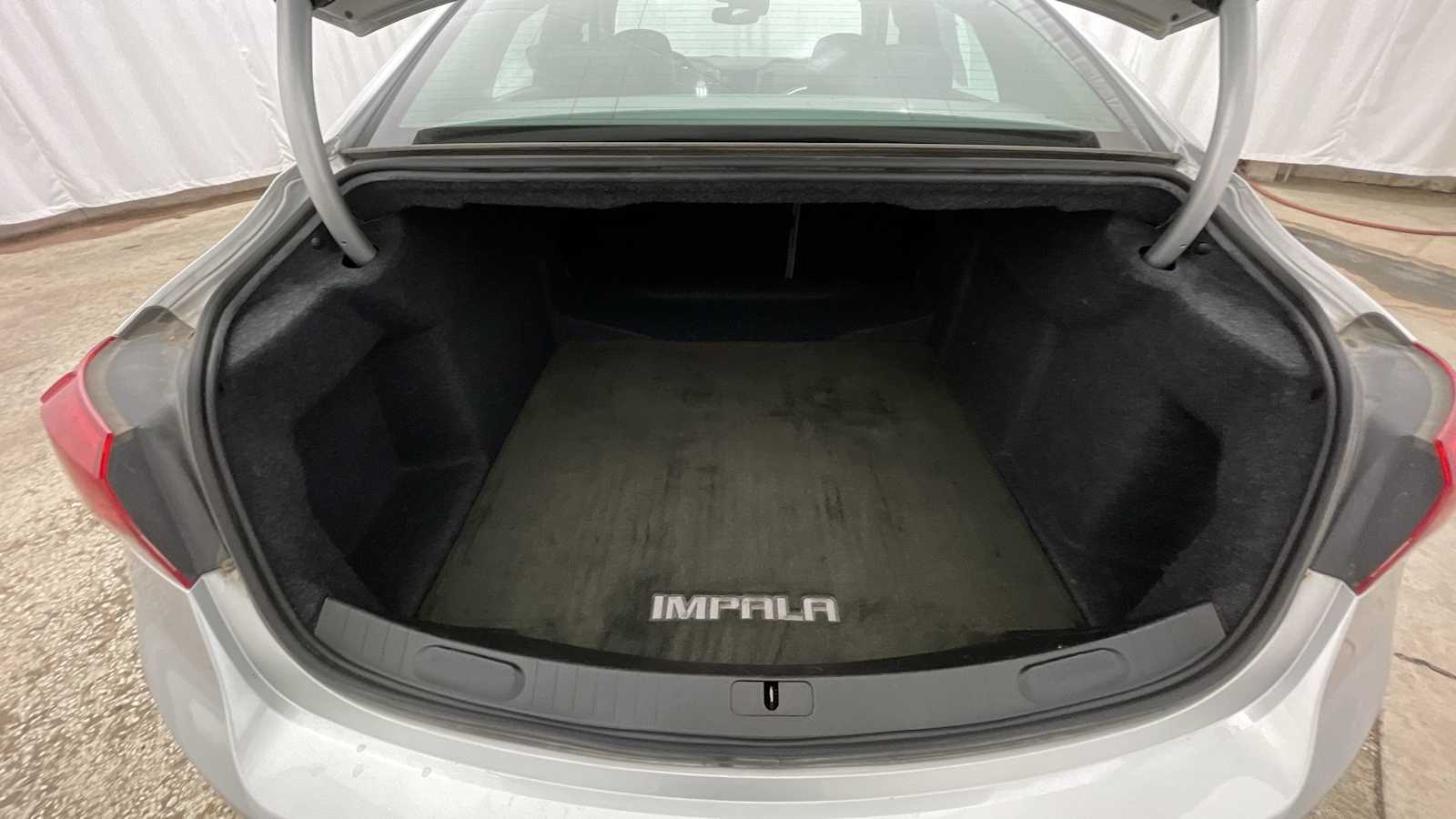 Thumbnail: 2015 Chevrolet Impala - 27