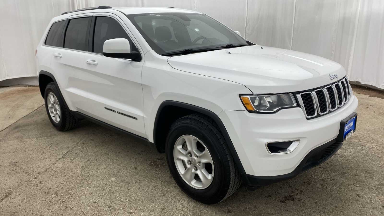 Thumbnail: 2017 Jeep Grand Cherokee - 16