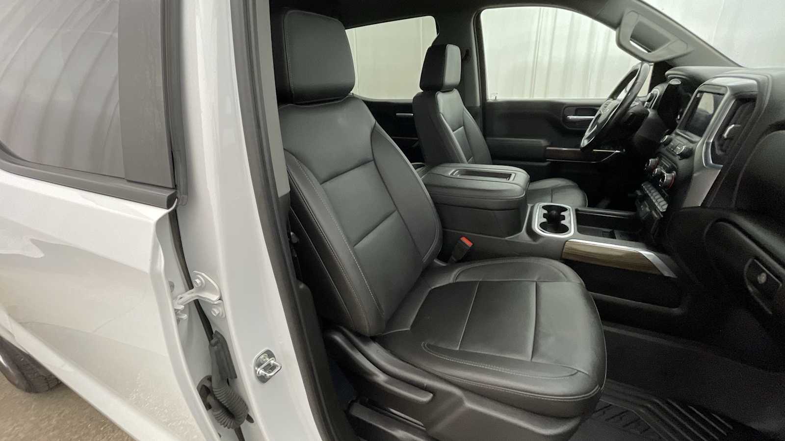 Thumbnail: 2021 Chevrolet Silverado 1500 - 10