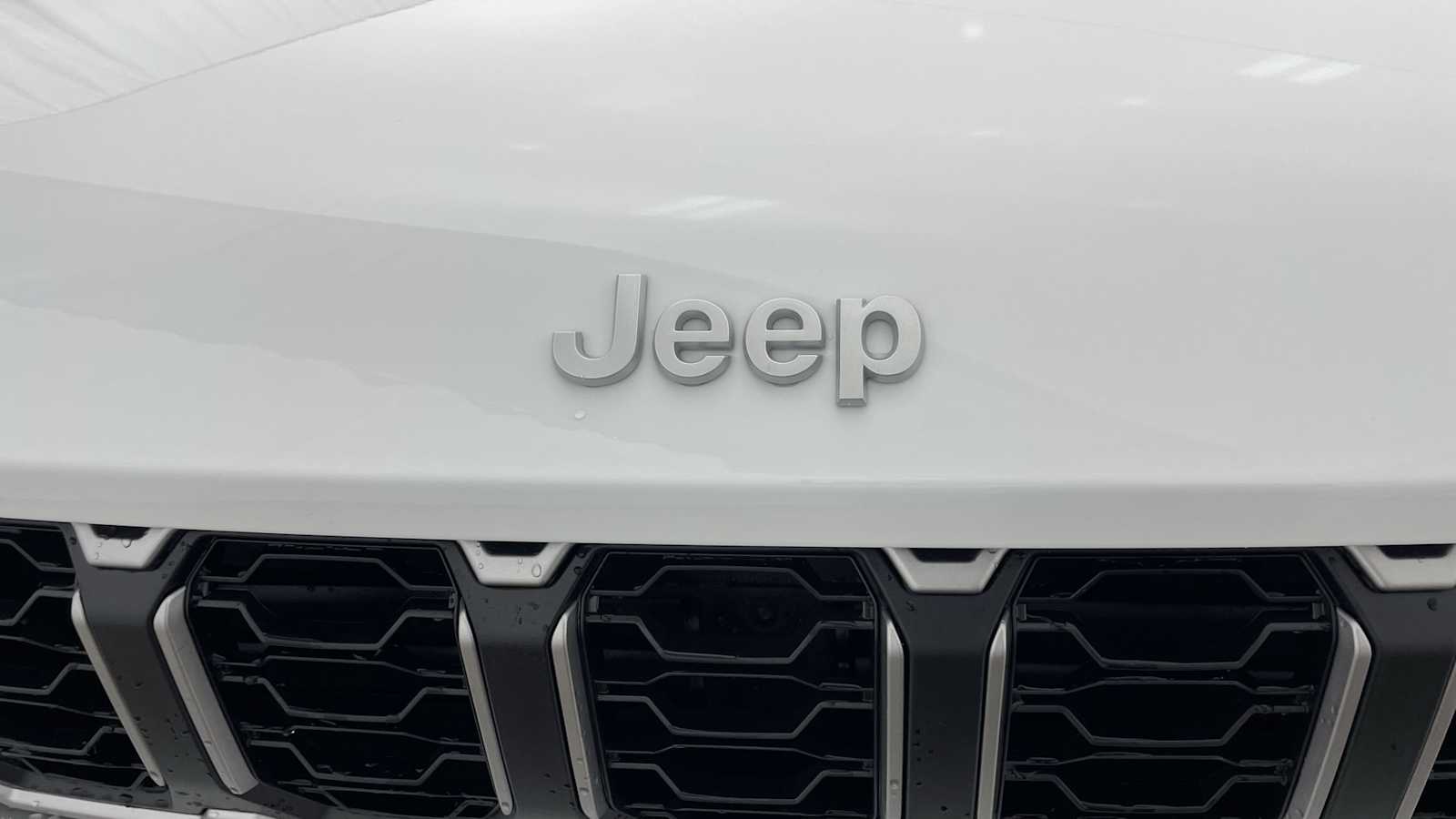 Thumbnail: 2026 Jeep Grand Cherokee L - 42
