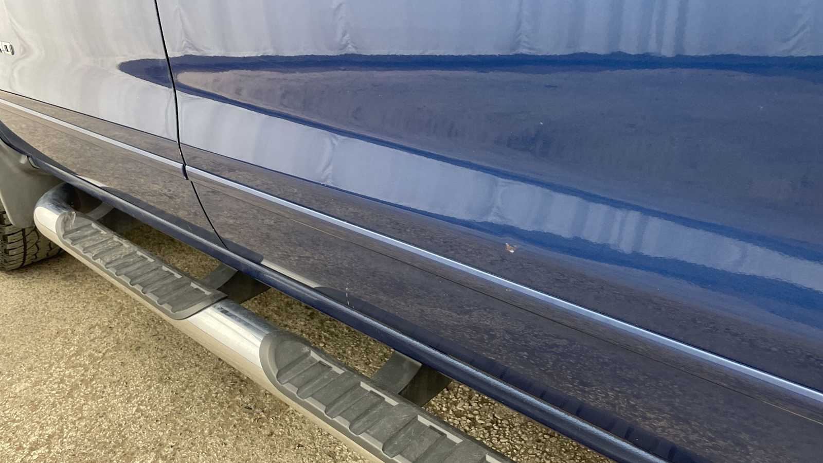 Thumbnail: 2018 Chevrolet Silverado 3500 - 41