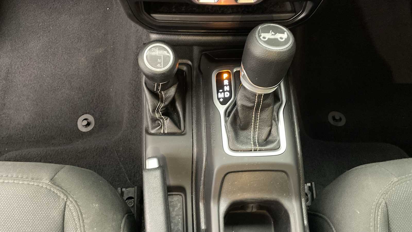 Thumbnail: 2020 Jeep Wrangler - 21