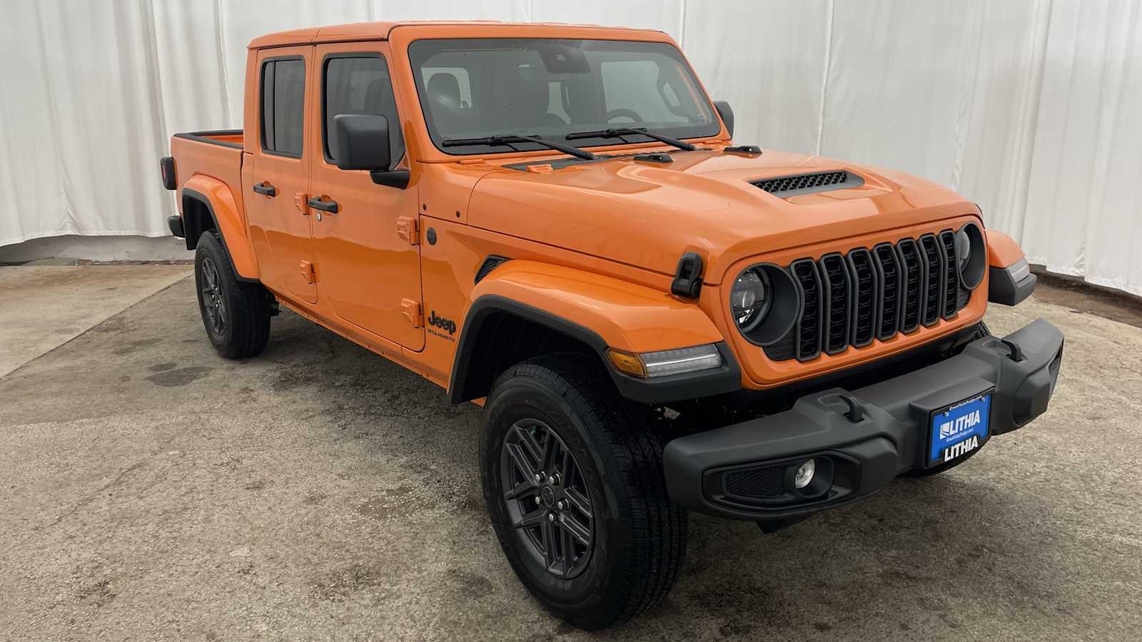 Thumbnail: 2025 Jeep Gladiator - 37