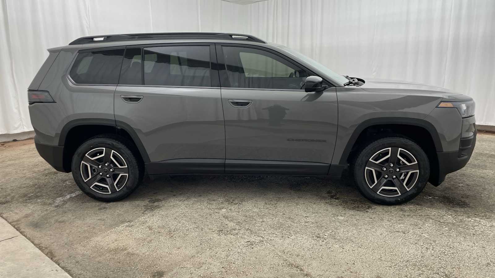 Thumbnail: 2026 Jeep Cherokee - 33