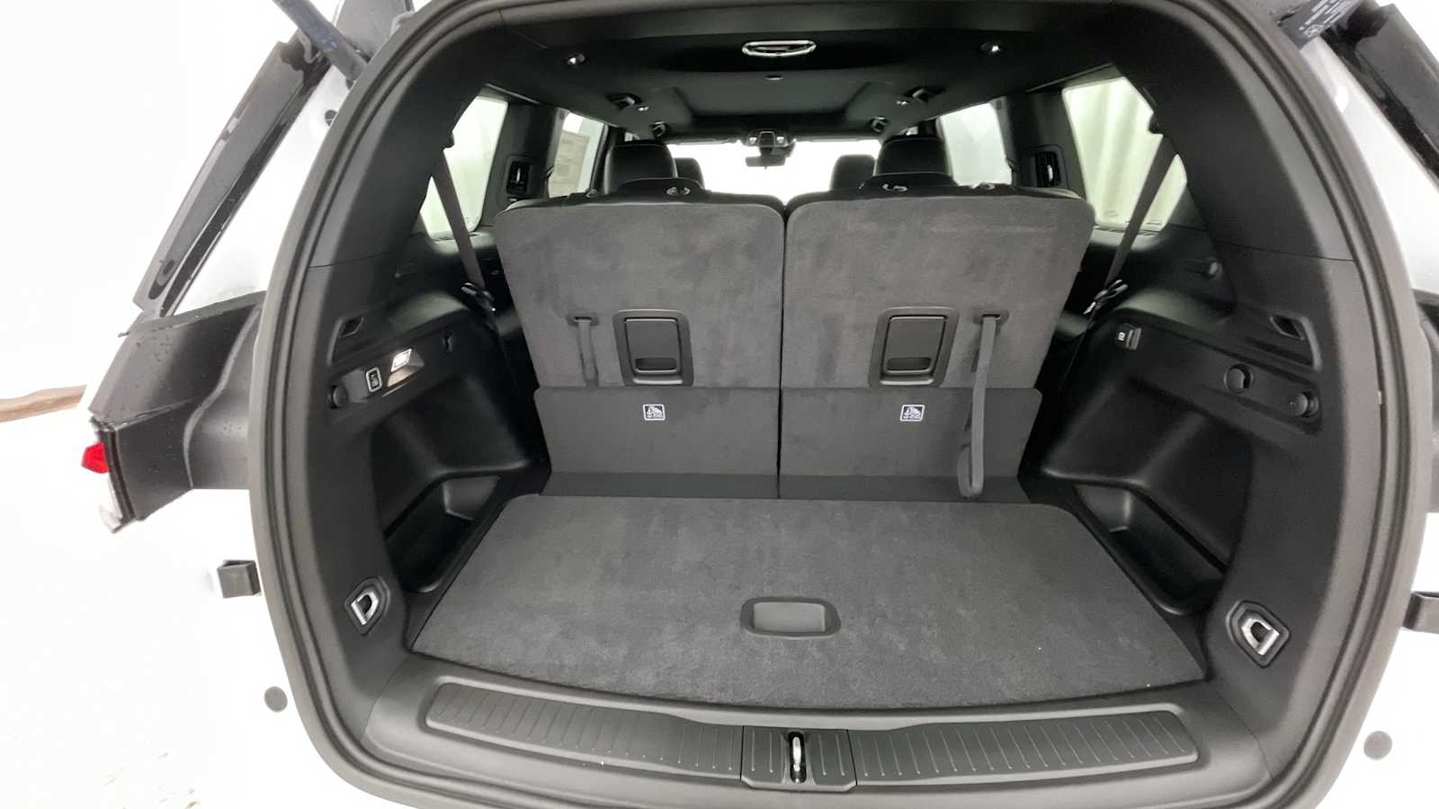 Thumbnail: 2025 Jeep Grand Cherokee - 33