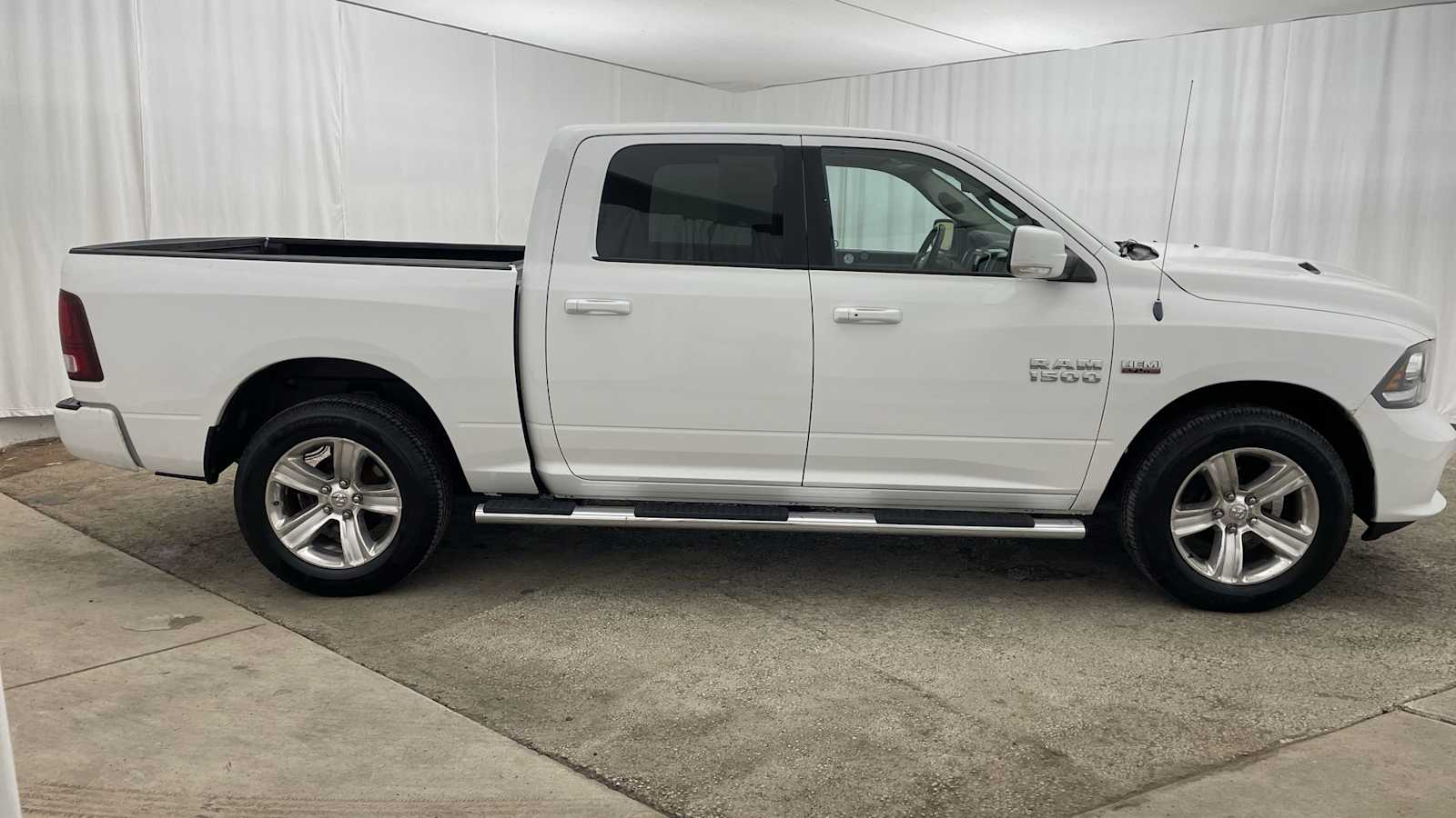 Thumbnail: 2013 RAM 1500 - 34