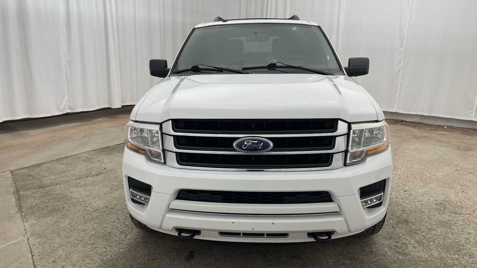2017 Ford Expedition XLT 38