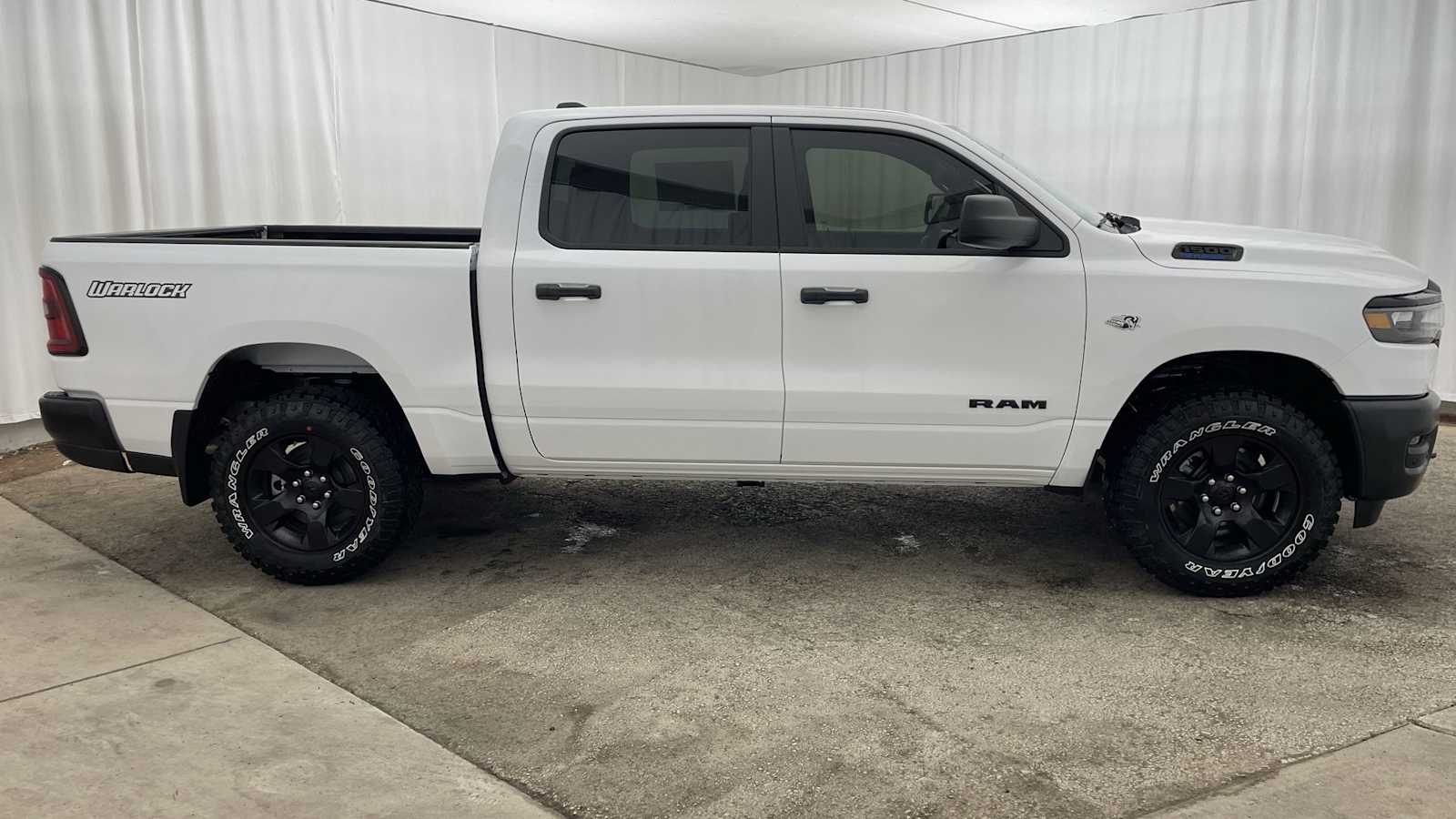 Thumbnail: 2026 RAM 1500 - 33