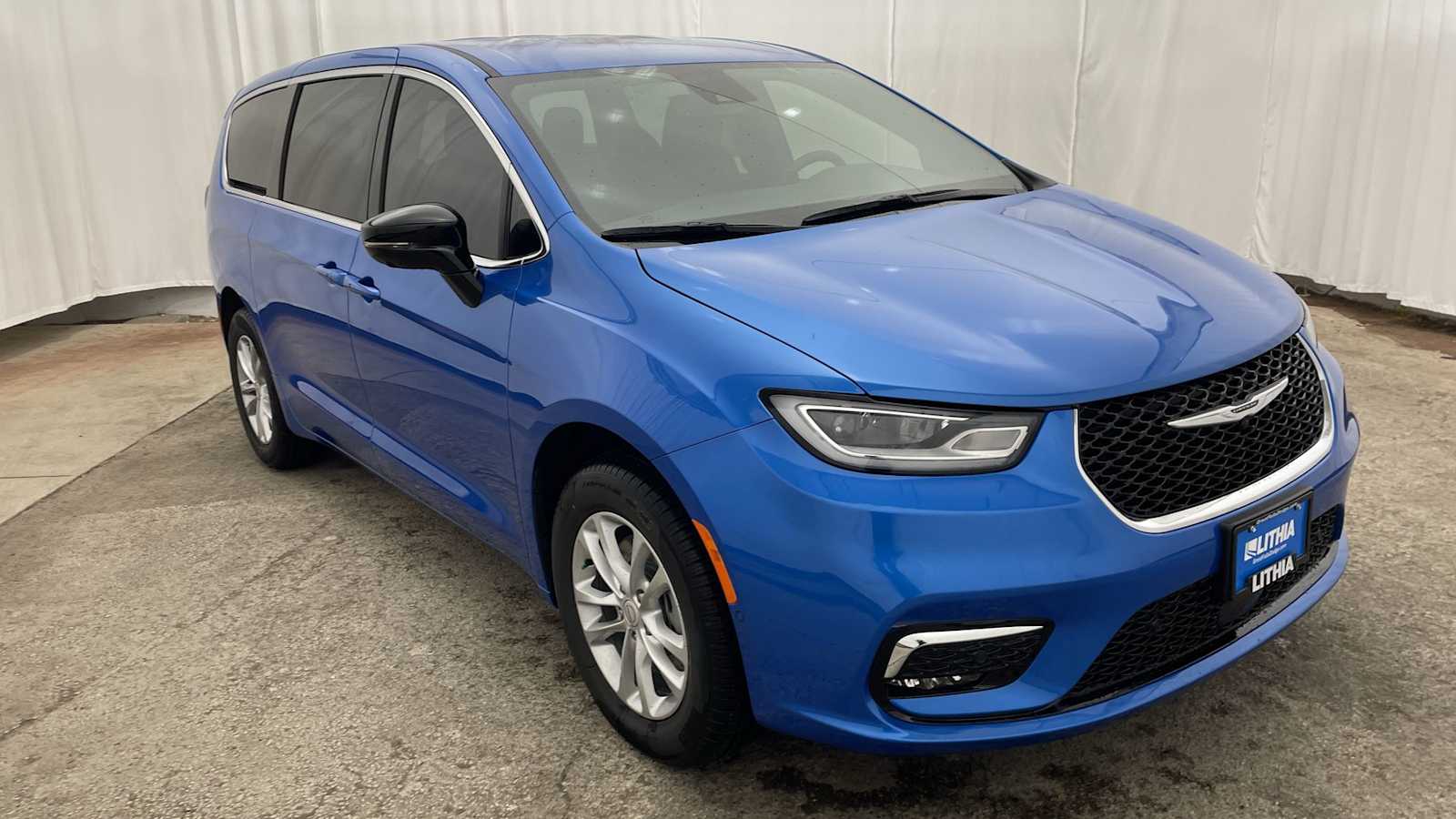 Thumbnail: 2026 Chrysler Pacifica - 38