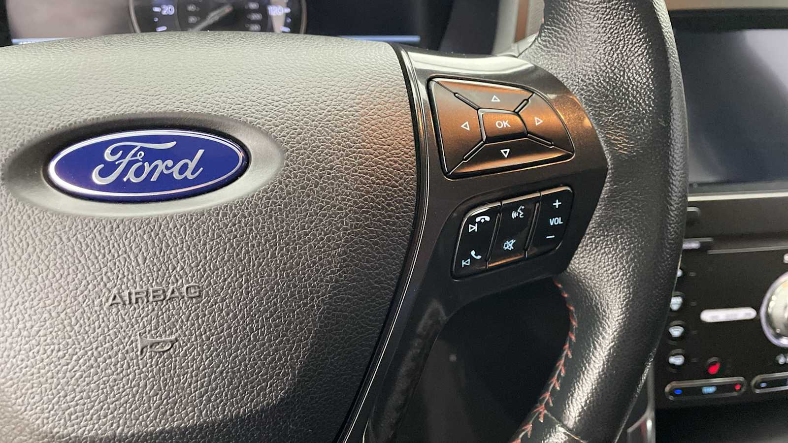 Thumbnail: 2019 Ford Explorer - 15