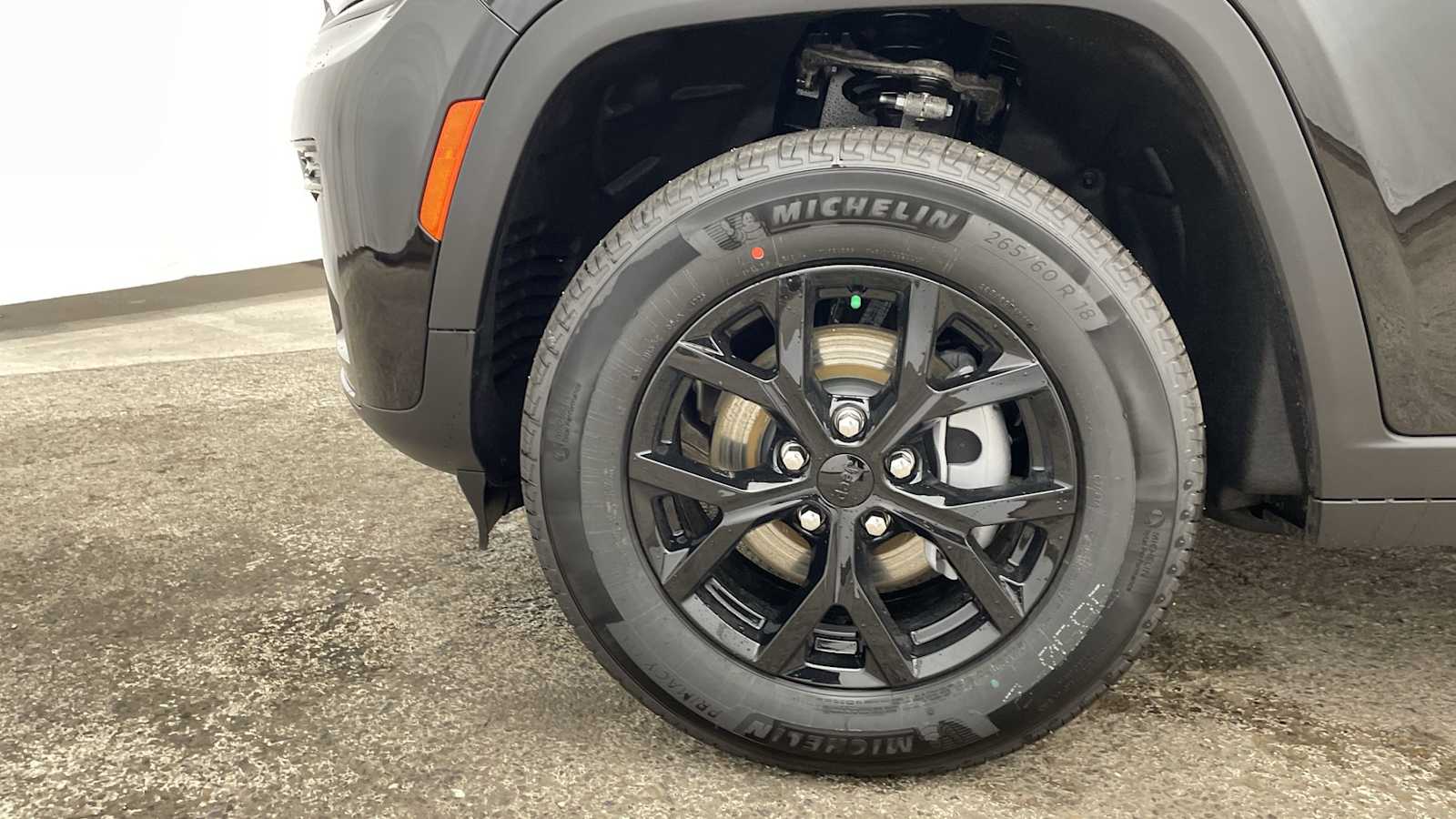 Thumbnail: 2026 Jeep Grand Cherokee - 40