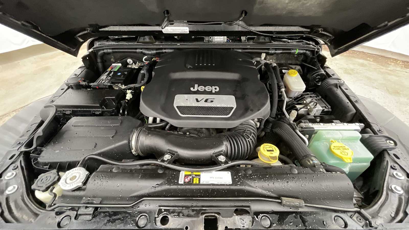 Thumbnail: 2016 Jeep Wrangler - 25