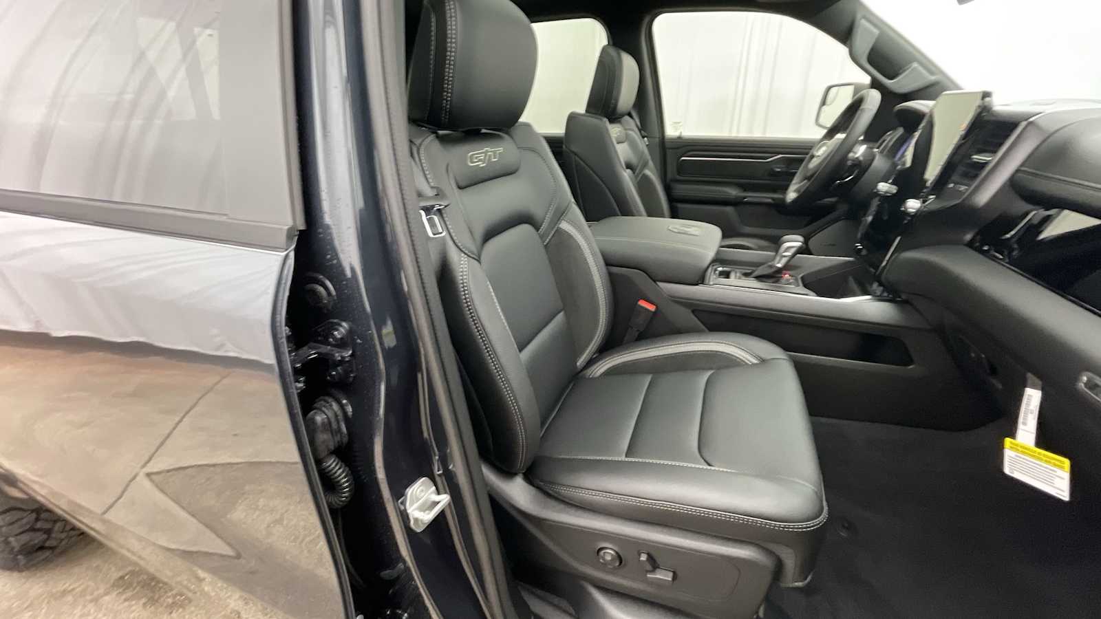 Thumbnail: 2026 RAM 1500 - 13