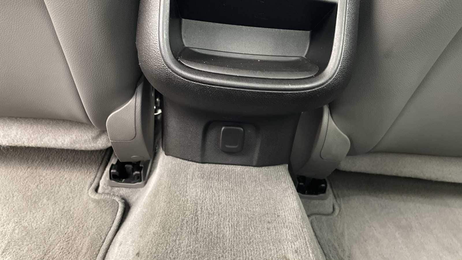 Thumbnail: 2015 Chevrolet Impala - 24