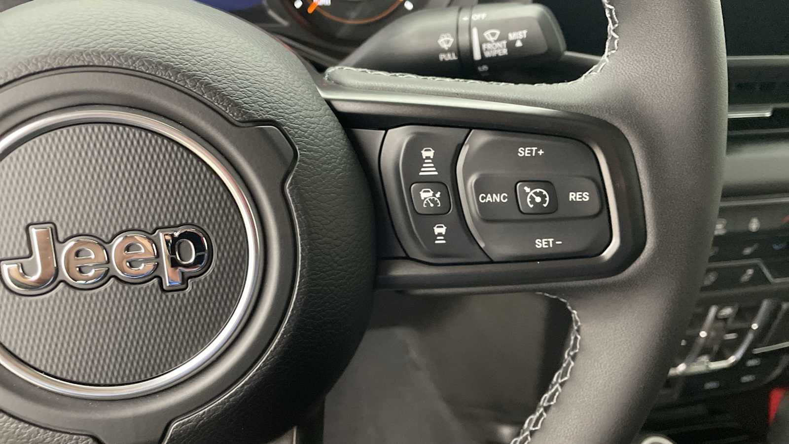 Thumbnail: 2026 Jeep Gladiator - 14